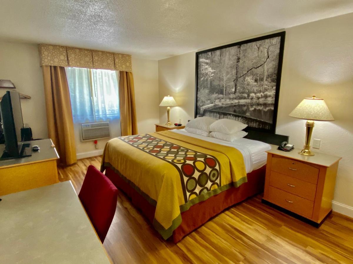 Мотель Super 8 By Wyndham Anderson/Clemson Area Экстерьер фото